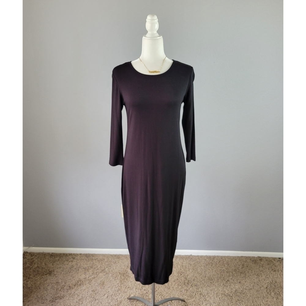H&M // buttery soft & stretchy perfect fit long sleeve midi dress